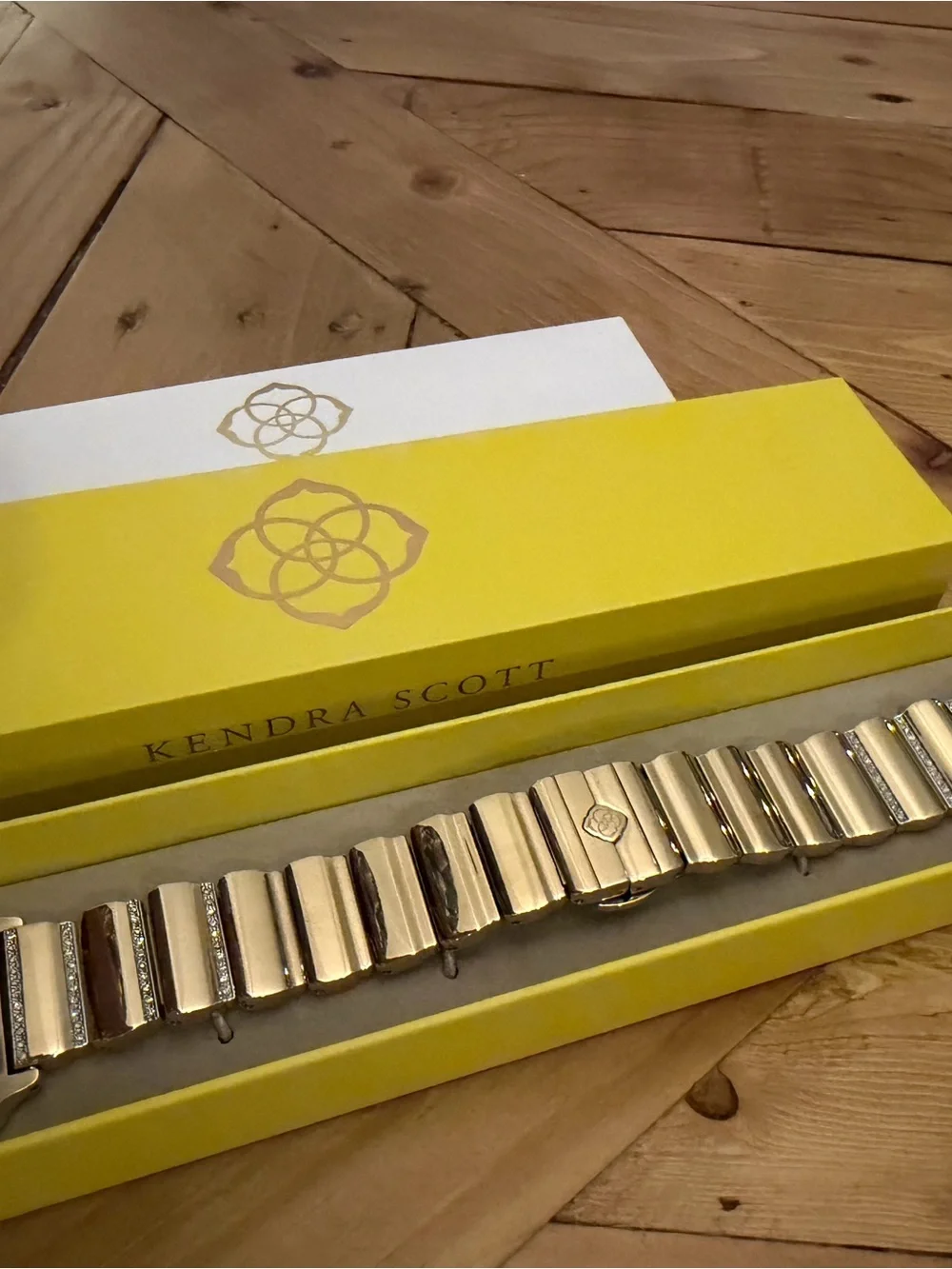 Kendra Scott Crystal Gold Leanor Smart Watch band with Metal Link Bracelet